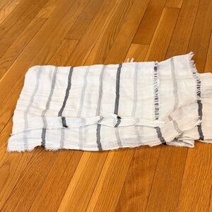 Chic White Scarf with Black Stripes!
Bought in Burano, Italy 100 linen